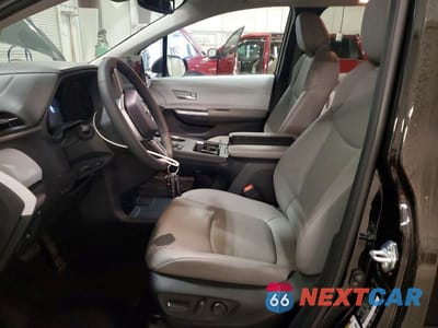 Zdjęcie 7 z 13 samochodu: 2025 TOYOTA SIENNA XLE 7-PASSENGER VIN:5TDYSKFC0SS224329 - miniatura
