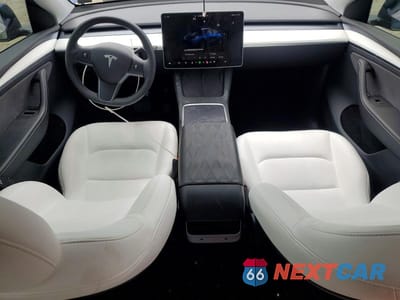 Zdjęcie 8 z 13 samochodu: 2023 TESLA MODEL Y VIN:7SAYGDEE3PA103905 - miniatura