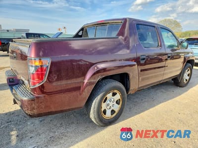 Trzecie zdjęcie samochodu z tyłu: 2008 HONDA RIDGELINE RT VIN:2HJYK16218H502899 - miniatura