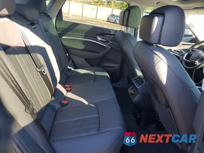 Zdjęcie 11 z 14 samochodu: 2021 AUDI E-TRON SPORTBACK PREMIUM VIN:WA11AAGE0MB012341 - miniatura
