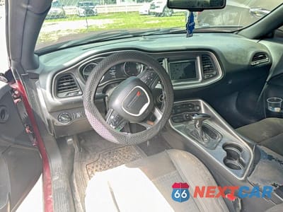 Zdjęcie 9 z 10 samochodu: 2019 DODGE CHALLENGER SXT VIN:2C3CDZAG2KH560607 - miniatura