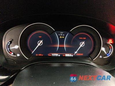 Zdjęcie 9 z 12 samochodu: 2018 BMW 530 I VIN:WBAJA5C54JWA35614 - miniatura