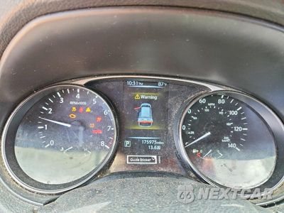Zdjęcie 9 z 13 samochodu: 2016 NISSAN ROGUE S VIN:KNMAT2MT8GP596844 - miniatura