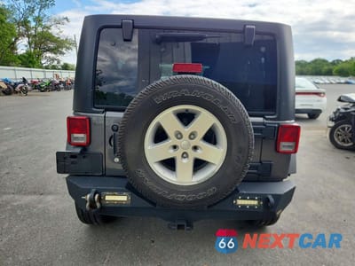 Zdjęcie 6 z 14 samochodu: 2017 JEEP WRANGLER UNLIMITED SPORT VIN:1C4HJWDG3HL739416 - miniatura