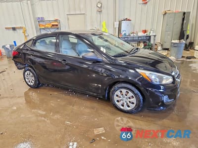 Czwarte zdjęcie samochodu z boku: 2017 HYUNDAI ACCENT SE VIN:KMHCT4AE1HU189229 - miniatura