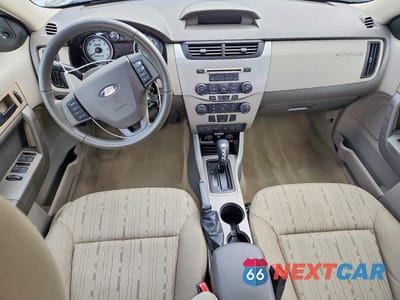 Zdjęcie 8 z 12 samochodu: 2010 FORD FOCUS SE VIN:1FAHP3FNXAW156859 - miniatura