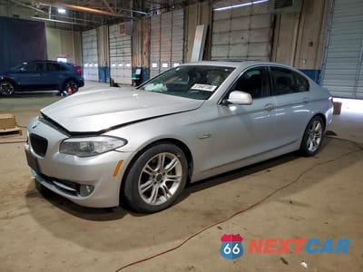 2013 BMW 528 XI WBAXH5C59DD115137 - główne zdjęcie licytacji z USA - miniatura