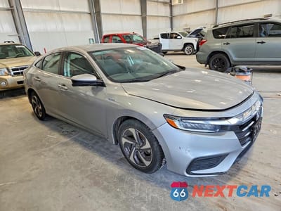 Czwarte zdjęcie samochodu z boku: 2019 HONDA INSIGHT EX VIN:19XZE4F57KE005919 - miniatura
