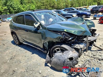 Czwarte zdjęcie samochodu z boku: 2023 BMW X1 XDRIVE28I VIN:WBX73EF01P5Y22851 - miniatura