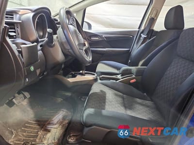 Zdjęcie 7 z 12 samochodu: 2017 HONDA FIT LX VIN:JHMGK5H57HS020962 - miniatura