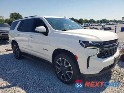 Czwarte zdjęcie samochodu z boku: 2021 CHEVROLET TAHOE C1500 RST VIN:1GNSCRKD3MR237613 - miniatura