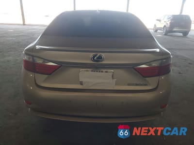 Zdjęcie 6 z 12 samochodu: 2015 LEXUS ES 300H VIN:JTHBW1GG1F2077780 - miniatura