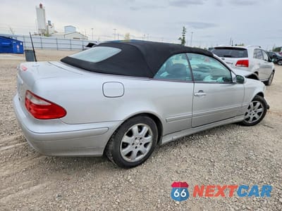 Trzecie zdjęcie samochodu z tyłu: 2001 MERCEDES-BENZ CLK 320 VIN:WDBLK65G31T091764 - miniatura