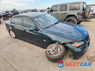 Czwarte zdjęcie samochodu z boku: 2008 BMW 328 I VIN:WBAVA375X8NL48986 - miniatura