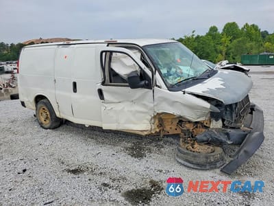 Czwarte zdjęcie samochodu z boku: 2011 CHEVROLET EXPRESS G2500 VIN:1GCWGFFA1B1132321 - miniatura