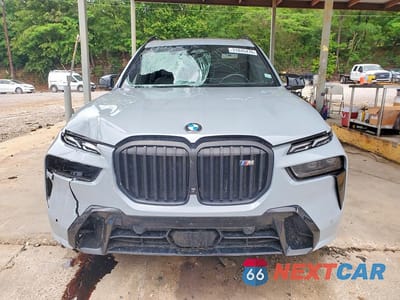 Piąte zdjęcie samochodu w środku: 2024 BMW X7 M60I VIN:5UX33EM03R9T73102 - miniatura