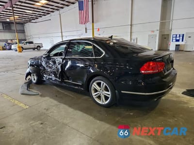 Drugie zdjęcie samochodu z przodu: 2015 VOLKSWAGEN PASSAT SE VIN:1VWBS7A31FC018564 - miniatura
