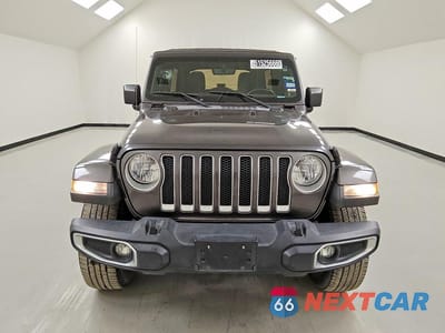 Piąte zdjęcie samochodu w środku: 2018 JEEP WRANGLER UNLIMITED SAHARA VIN:1C4HJXENXJW331311 - miniatura