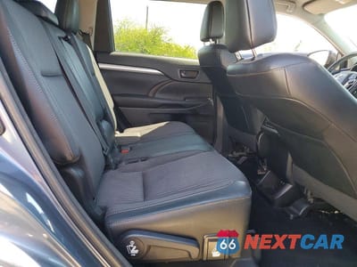 Zdjęcie 11 z 13 samochodu: 2017 TOYOTA HIGHLANDER LE PLUS VIN:5TDBZRFH2HS427947 - miniatura