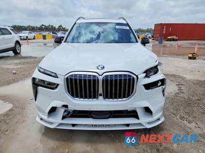 Piąte zdjęcie samochodu w środku: 2026 BMW X7 ALPINA XB7 VIN:5UX43EM08T9056024 - miniatura