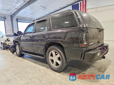 Drugie zdjęcie samochodu z przodu: 2005 GMC YUKON DENALI VIN:1GKEK63U45J183295 - miniatura
