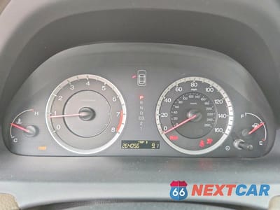 Zdjęcie 9 z 12 samochodu: 2008 HONDA ACCORD LX VIN:1HGCP26328A127359 - miniatura