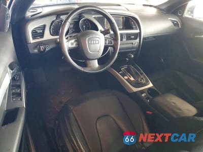 Zdjęcie 8 z 12 samochodu: 2010 AUDI A5 PRESTIGE VIN:WAUVFAFHXAN007952 - miniatura