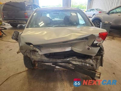Zdjęcie 6 z 13 samochodu: 2004 HONDA CIVIC LX VIN:2HGES16424H638690 - miniatura