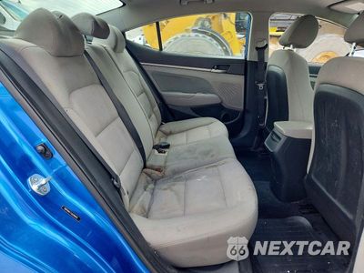 Zdjęcie 10 z 12 samochodu: 2018 HYUNDAI ELANTRA SEL VIN:5NPD84LF7JH299945 - miniatura