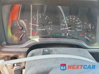 Zdjęcie 9 z 13 samochodu: 2000 JEEP CHEROKEE VIN:1J4FT48S6YL167370 - miniatura