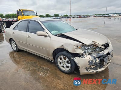 Czwarte zdjęcie samochodu z boku: 2005 TOYOTA CAMRY LE VIN:4T1BE30K45U398936 - miniatura