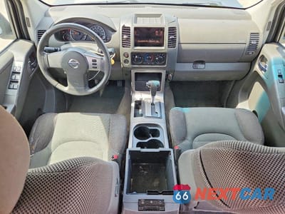 Zdjęcie 8 z 13 samochodu: 2006 NISSAN PATHFINDER S VIN:5N1AR18U76C659638 - miniatura