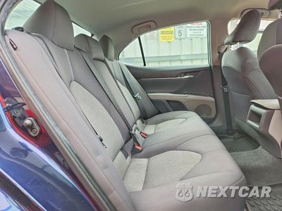 Zdjęcie 10 z 12 samochodu: 2021 TOYOTA CAMRY LE VIN:4T1C11AK1MU515843 - miniatura