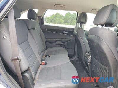 Zdjęcie 11 z 13 samochodu: 2016 KIA SORENTO LX V6 VIN:5XYPG4A56GG002495 - miniatura
