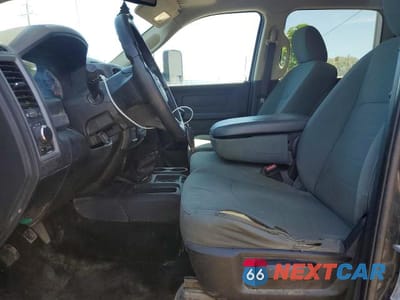 Zdjęcie 7 z 13 samochodu: 2016 RAM 3500 ST VIN:3C63RRGLXGG216247 - miniatura