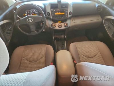 Zdjęcie 8 z 13 samochodu: 2008 TOYOTA RAV4 BASE VIN:JTMBD33V985141847 - miniatura