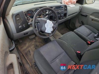 Zdjęcie 8 z 12 samochodu: 2012 CHEVROLET SILVERADO K2500 HEAVY DUTY VIN:1GC0KVCG9CZ116376 - miniatura