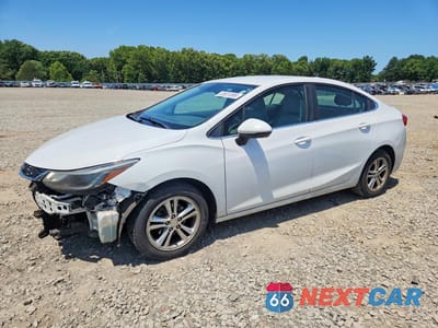 2017 CHEVROLET CRUZE LT 3G1BE5SM3HS522013 - główne zdjęcie licytacji z USA - miniatura
