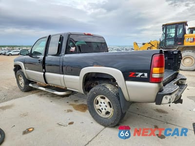 Drugie zdjęcie samochodu z przodu: 2000 CHEVROLET SILVERADO K1500 VIN:2GCEK19T7Y1383390 - miniatura