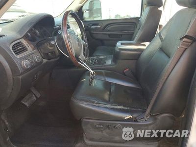 Zdjęcie 7 z 12 samochodu: 2014 GMC SIERRA K2500 DENALI VIN:1GT125E82EF188129 - miniatura