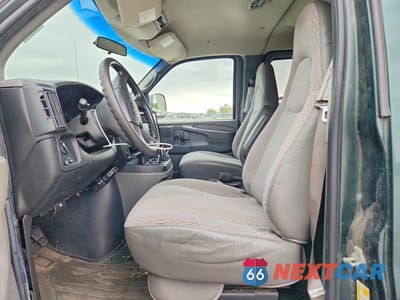 Zdjęcie 7 z 13 samochodu: 2006 GMC SAVANA G1500 VIN:1GKFH15T861201616 - miniatura