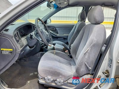Zdjęcie 7 z 12 samochodu: 2005 HYUNDAI ELANTRA GLS VIN:KMHDN46D25U166178 - miniatura