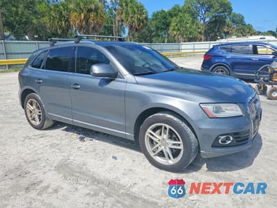 Czwarte zdjęcie samochodu z boku: 2015 AUDI Q5 PREMIUM PLUS VIN:WA1LFAFP5FA046832 - miniatura