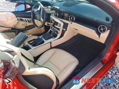 Zdjęcie 8 z 12 samochodu: 2013 MERCEDES-BENZ SLK 250 VIN:WDDPK4HA0DF057921 - miniatura