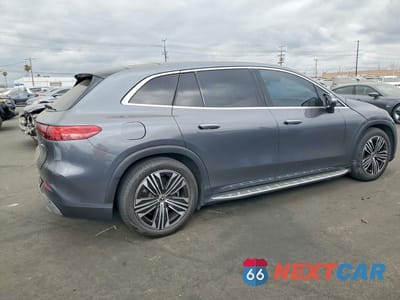 Trzecie zdjęcie samochodu z tyłu: 2023 MERCEDES-BENZ EQS SUV 450 4MATIC VIN:4JGDM2EB2PA029446 - miniatura
