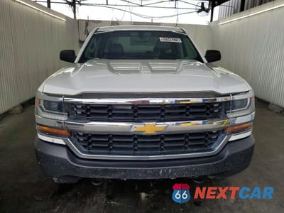 Piąte zdjęcie samochodu w środku: 2017 CHEVROLET SILVERADO K1500 VIN:1GCVKNEHXHZ218448 - miniatura