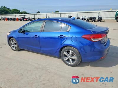 Drugie zdjęcie samochodu z przodu: 2018 KIA FORTE LX VIN:3KPFL4A79JE170418 - miniatura