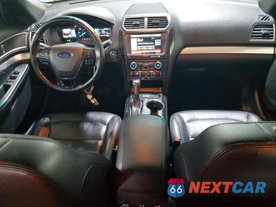Zdjęcie 8 z 13 samochodu: 2016 FORD EXPLORER XLT VIN:1FM5K8D86GGB85067 - miniatura