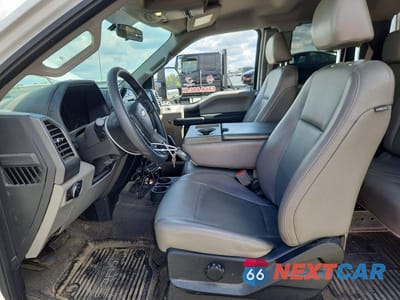 Zdjęcie 7 z 12 samochodu: 2018 FORD F250 SUPER DUTY VIN:1FT7X2B69JEB66691 - miniatura