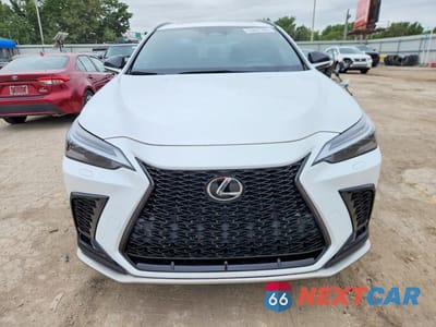 Piąte zdjęcie samochodu w środku: 2022 LEXUS NX 350 VIN:JTJKGCEZ7N2004729 - miniatura
